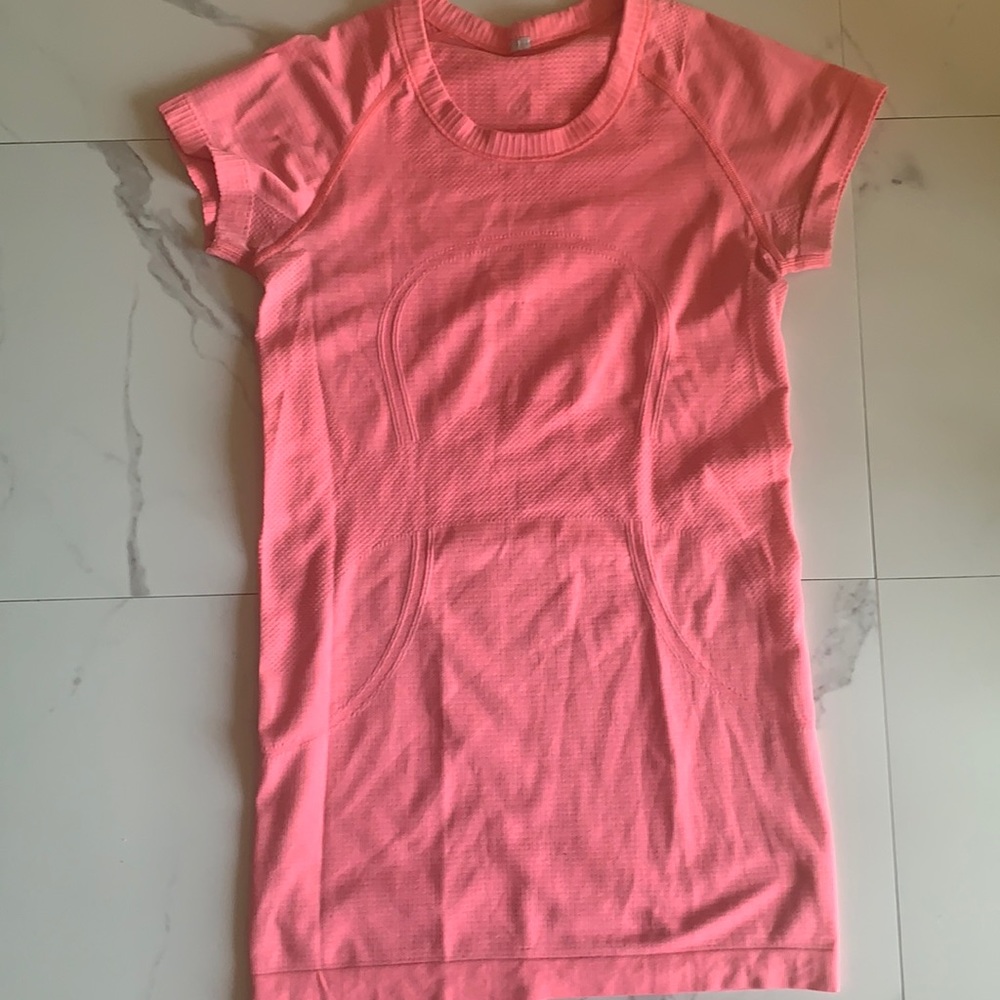 Lululemon Swiftly Tech Short Sleeve Top